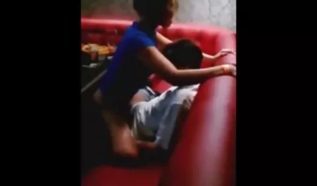 ગર્લ્સ નાઇટ શૃંગારિક બતાવો આઉટ થાય છે મજા
