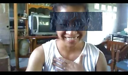 ગેમર ગર્લ કલાપ્રેમી પોર્ન વીડિયો Masturbates એમ